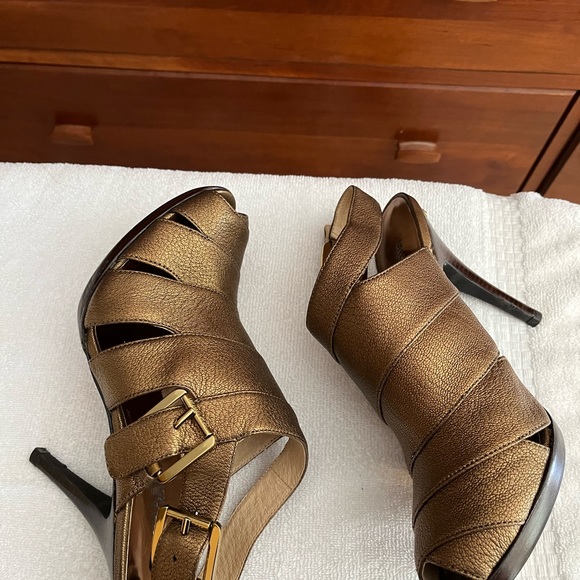 Michael Kors Kincade sandal - Picture 8 of 8